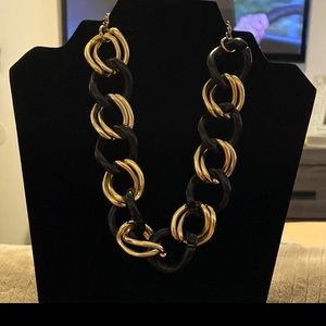 GOLD/BLACK NECKLACE
